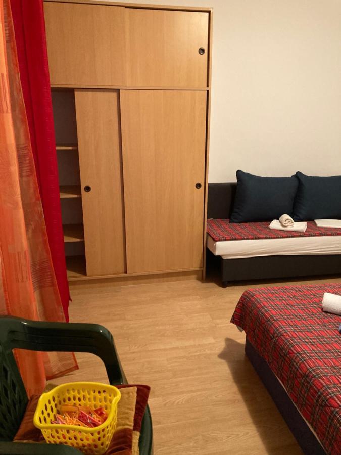 אומאג Apartments Hrnjic מראה חיצוני תמונה