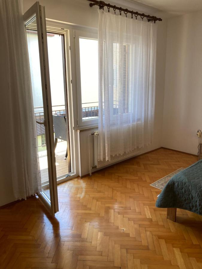 אומאג Apartments Hrnjic מראה חיצוני תמונה